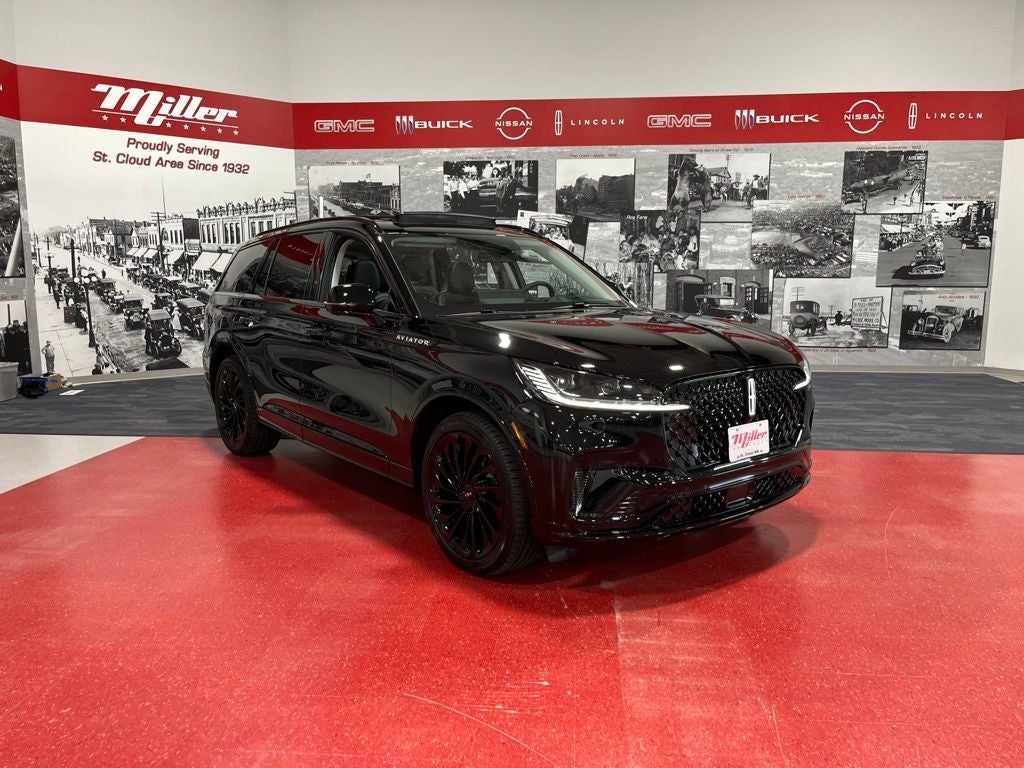 2026 Lincoln Aviator Reserve in Infinite Black Metallic Clearcoat — front three-quarter view